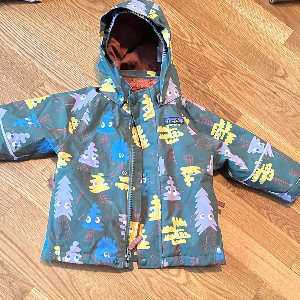 Patagonia Hooded Jacket with Fun Print 12-18M